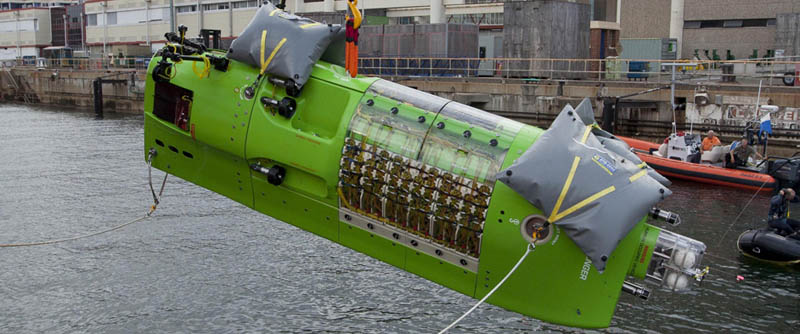 Deep Sea Challenger vertical torpedo submersible